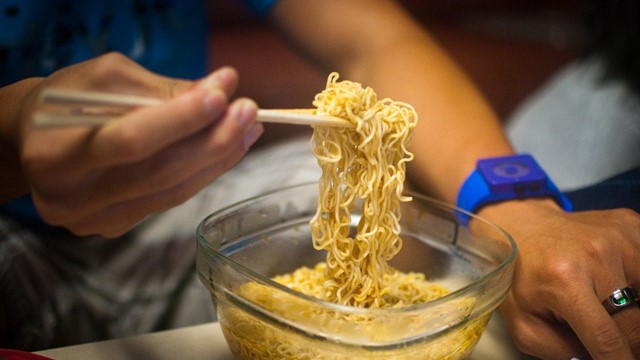 Người Việt ăn nhiều mì gói nhất thế giới