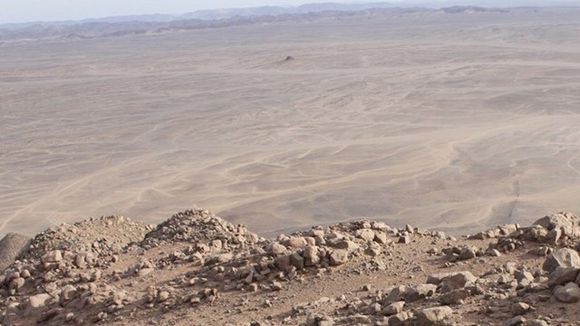 Vùng đất vô chủ duy nhất thế giới, không quốc gia nào muốn nhận nhưng lại có đến 3 'quốc vương'