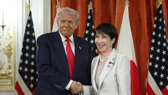 Ông Trump đang 'rút cạn' 900 tỷ USD từ Nhật Bản và Hàn Quốc ra sao?