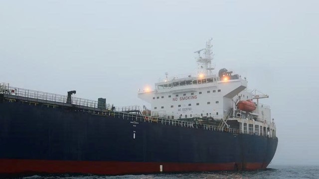 Đồng minh cũ của phương Tây bất ngờ trở thành ‘cửa sau’ cho dầu Nga giữa bão trừng phạt 