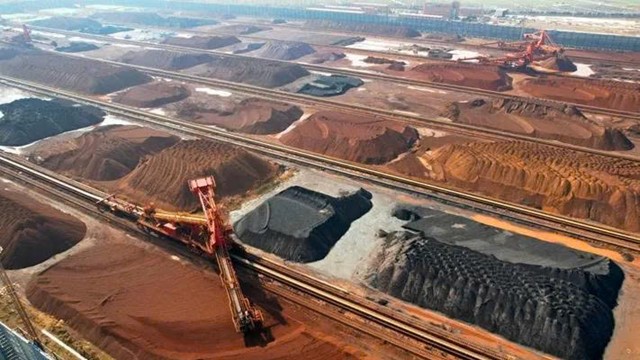 Chưa từng có trong lịch sử: Tập đoàn khai khoáng lớn nhất thế giới chiều ý Trung Quốc chọn thanh toán 1 phần bằng nhân dân tệ thay vì USD