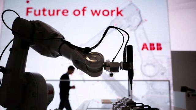 Chuyên gia chip hàng đầu rời châu Âu, chọn về Trung Quốc cống hiến giữa làn sóng đua giành chất xám toàn cầu