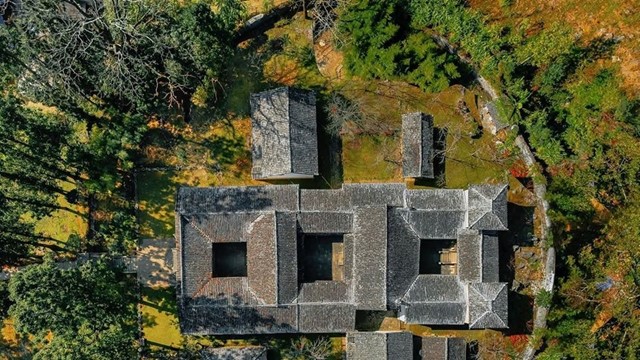 Dinh thự 150 tỷ của dòng họ từng thống lĩnh cả vùng cao nguyên Hà Giang, được Bác Hồ tặng kỷ vật quý