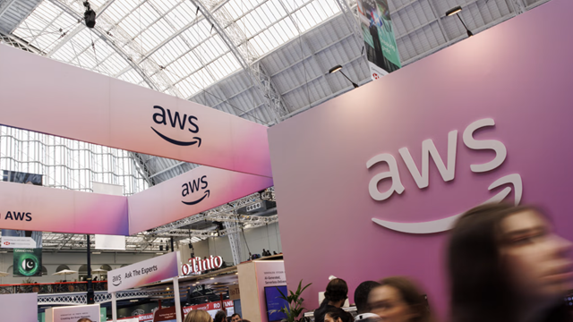 OpenAI ký thỏa thuận điện toán đám mây 38 tỷ USD với Amazon