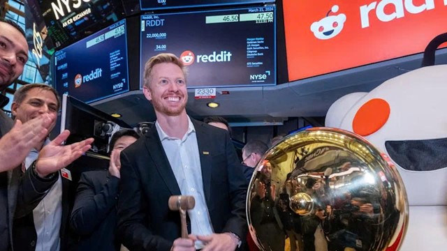 Reddit bất ngờ có lãi sau 20 năm ròng rã 'đốt tiền', CEO trở thành tỷ phú