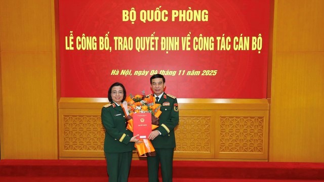 Nữ bác sĩ được thăng quân hàm Trung tướng, là Phó Giám đốc bệnh viện lớn