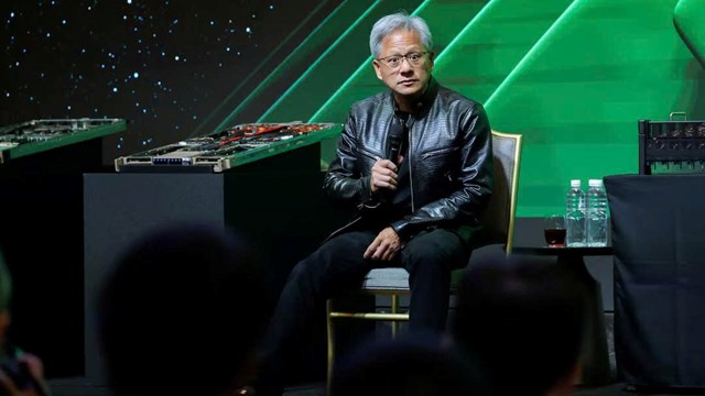 CEO Nvidia Jensen Huang cảnh báo: ‘Trung Quốc sẽ thắng Mỹ trong cuộc đua AI’