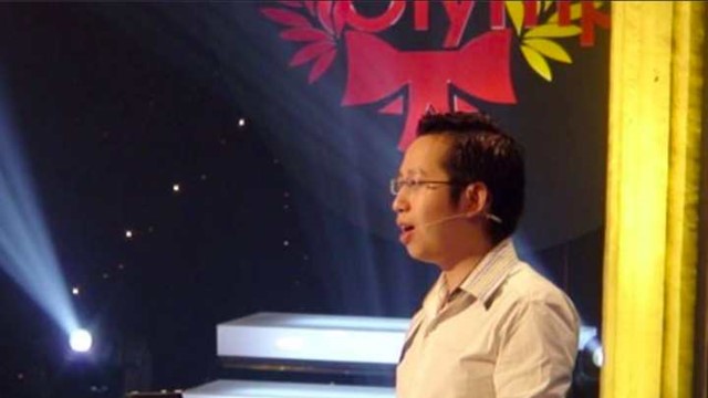 MC từng dẫn Olympia là con trai nhà Toán học nổi tiếng, được tuyển thẳng vào đại học, Thủ khoa của các Thủ khoa