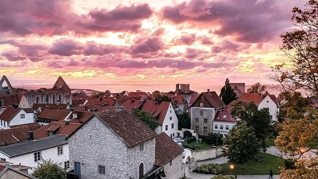 Quốc gia quá sạch, phải nhập khẩu hàng triệu tấn rác mỗi năm