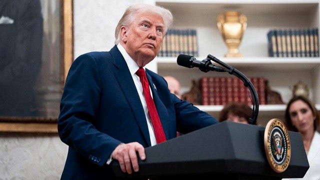 Ông Trump cảnh báo nước Mỹ sẽ ‘sụp đổ’ 