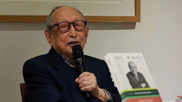 Giáo sư 105 tuổi bật mí bí quyết sống thọ: Không nói xấu người khác và tiết kiệm cảm xúc