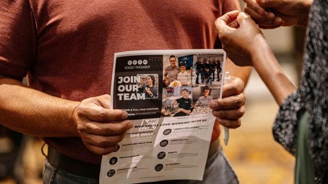 Kinh tế Mỹ lộ điểm bất thường, Fed đối mặt bài toán khó 