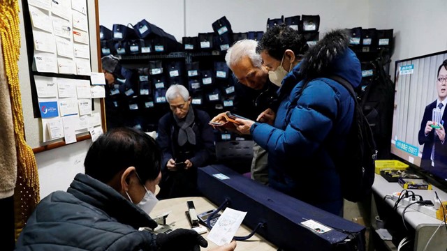 Hơn 50 tuổi, kinh nghiệm đầy mình nhưng đi xin việc không ai nhận