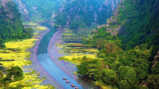 Cách Hà Nội hơn 90km có con sông được mệnh danh là 'không có bờ', mùa nào cũng đẹp nên thơ