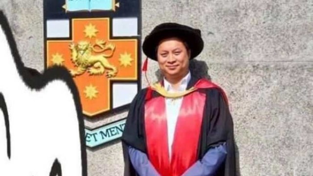 Á quân Olympia được phong hàm Phó Giáo sư ở tuổi 39, là người 'có ảnh hưởng nhất Australia'