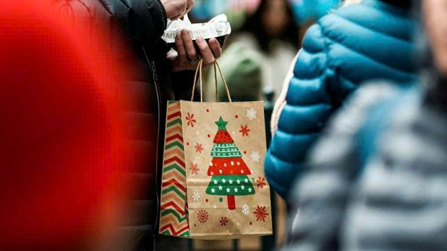 Kinh tế chữ K và nghịch lý Black Friday ở Mỹ