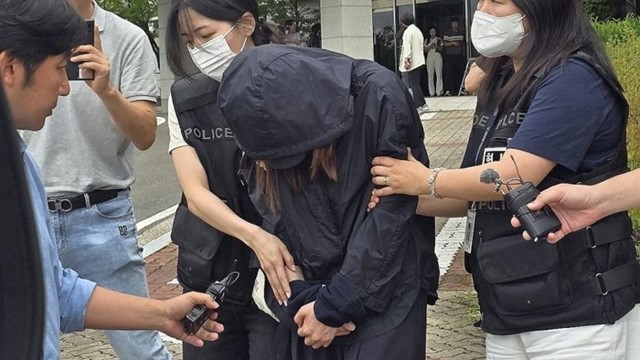 Truy tố một giáo viên trung học và phụ huynh