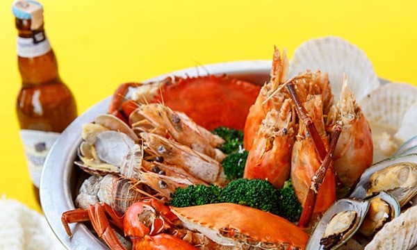 Anh Vương, 30 tuổi đột ngột tử vong vì suy thận cấp sau khi ăn hải sản cùng thứ này