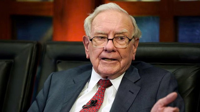Rót tiền vào Google ngay trước khi cổ phiếu tăng phi mã, tỷ phú Warren Buffett lại khiến Phố Wall sửng sốt