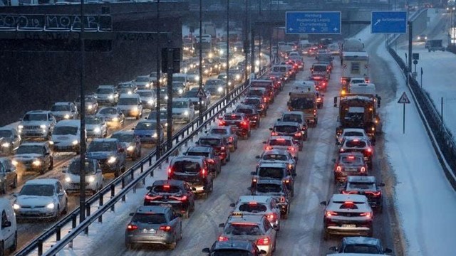 Các hãng xe thành công ‘ép’ châu Âu từ bỏ lộ trình cấm xe xăng