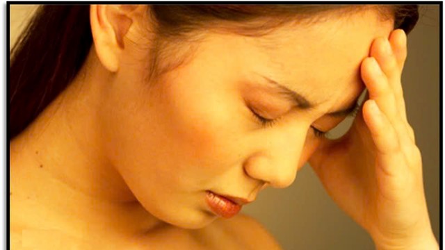 Nữ sinh 20 tuổi nhập viện vì suy gan sau khi chăm da theo cách của nhiều người