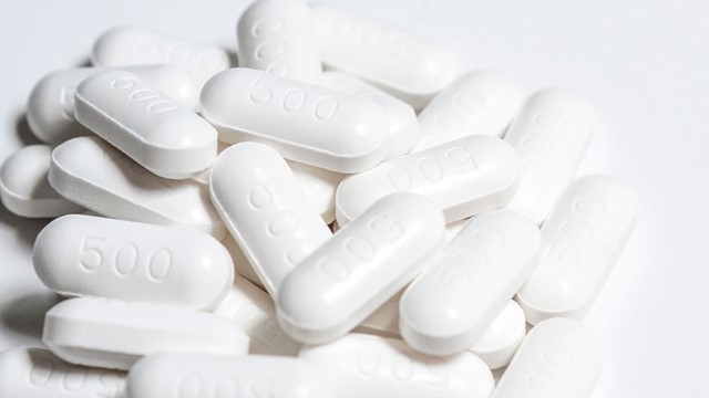 Tự ý dùng Paracetamol, bé gái 14 tuổi phải nhập viện cấp cứu