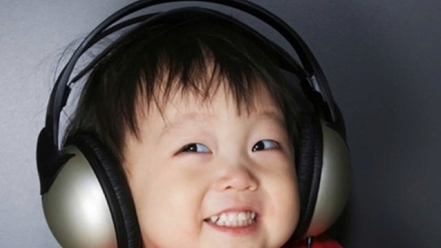 Trẻ có đôi mắt to chưa chắc đã thông minh: Khoa học hé lộ bí mật nằm sâu trong ánh nhìn