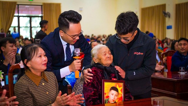 Gia đình có 5 số phận gắn với cách mạng, chàng trai 8X dành tâm huyết phục dựng ký ức, đưa hàng nghìn liệt sĩ 'trở về'