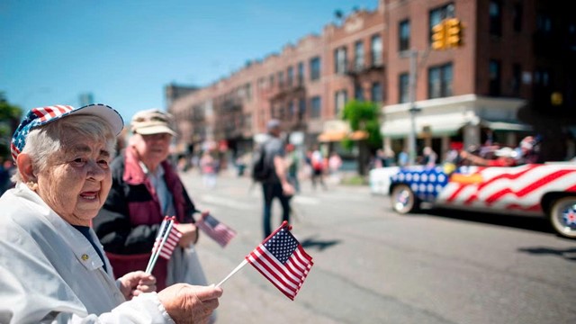 Dân số Mỹ ngừng tăng từ 2030: Báo động đỏ cho nền kinh tế