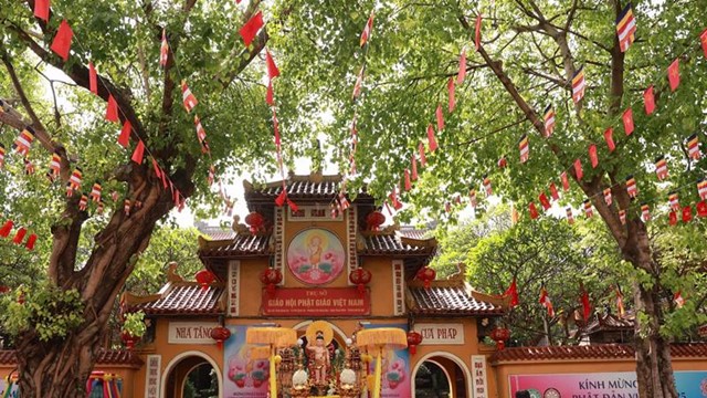 Ngôi chùa hơn 500 năm linh thiêng bậc nhất Thủ đô, từng đón hơn 5 triệu lượt Phật tử chiêm bái trong 4 ngày