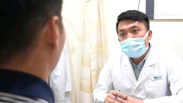 Nghiện game kéo dài, thiếu niên 17 tuổi rơi vào rối loạn tâm thần, hoang tưởng