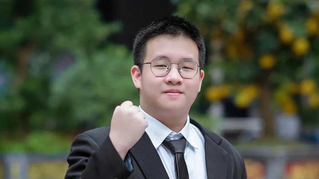 Nam sinh lớp 10 duy nhất giành giải Nhất môn Toán ở kỳ thi HSG quốc gia: 15 tuổi đã có 50 giải thưởng trong nước và quốc tế