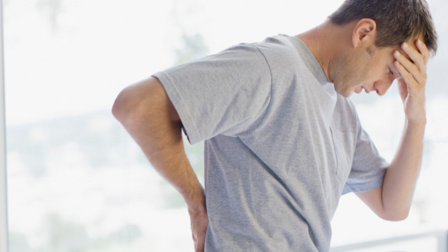 Loại ung thư nguy hiểm phổ biến ở sau tuổi 55, bác sĩ cảnh báo 5 dấu hiệu âm thầm nhiều người thường bỏ qua