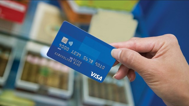  Lãi suất thẻ tín dụng có được vượt quá 20%?