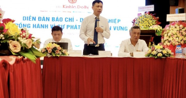 Diễn đàn “Báo chí - doanh nghiệp đồng hành vì sự phát triển bền vững tại Đắk Lắk: Báo chí là cầu nối giữa doanh nghiệp và Nhà nước