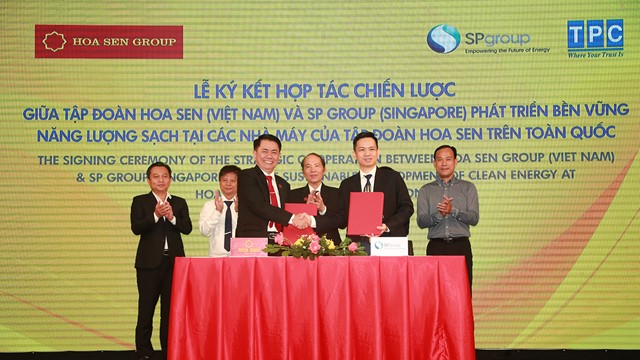 Tập đoàn Hoa Sen ký kết hợp tác hướng đến phát triển bền vững năng lượng sạch
