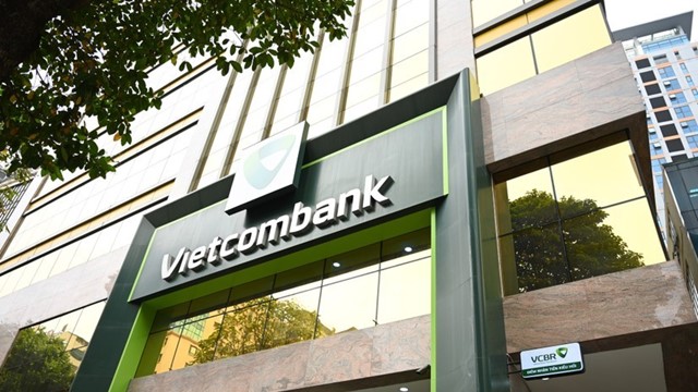 Lãi suất mới nhất tại Vietcombank, gửi tiết kiệm 100 triệu nhẫn lãi bao nhiêu?