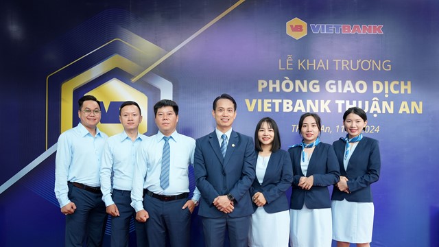 Vietbank và “cú đúp” trong ngày khai trương Điểm Giao dịch thứ 119 – Phòng Giao dịch Vietbank Thuận An