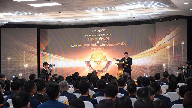 Tinh gọn khối nghiệp vụ, LPBank sẵn sàng cho mục tiêu kinh doanh năm 2025 