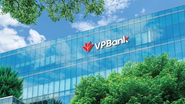 VPBank tiếp tục giảm lãi suất huy động cả tại quầy và trực tuyến