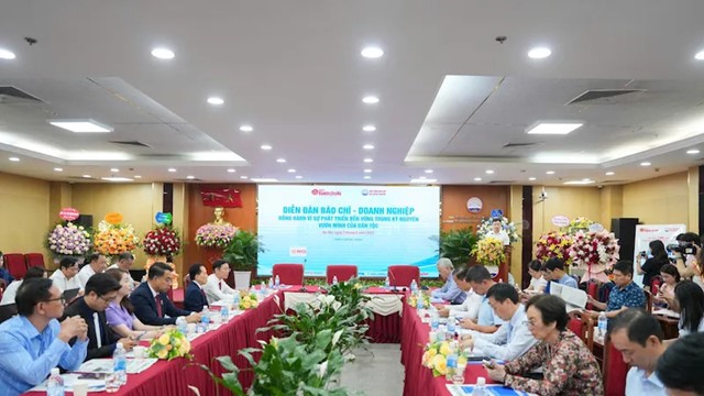 Báo chí - người bạn đồng hành với doanh nghiệp hướng tới phát triển bền vững