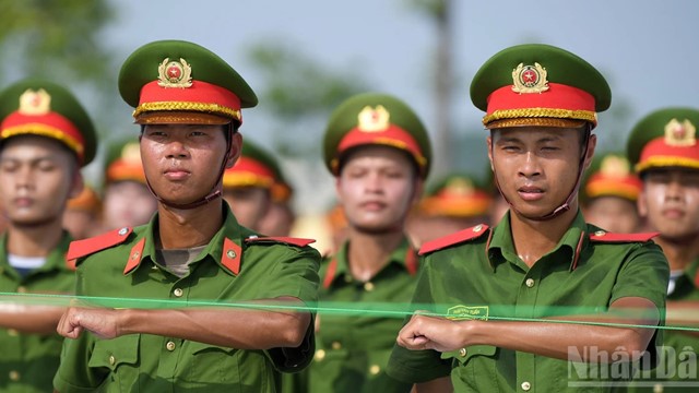 [Ảnh] Gần 2.000 chiến sĩ, học viên Công an nhân dân tập luyện diễu binh, diễu hành Kỷ niệm 80 năm Cách mạng Tháng Tám và Quốc khánh 2/9