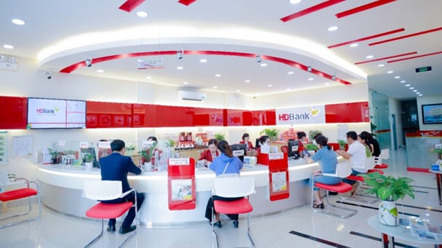 Lãi suất cao nhất tại HDBank vượt 8%/năm, gửi 500 triệu sau 6 tháng nhận lãi bao nhiêu?