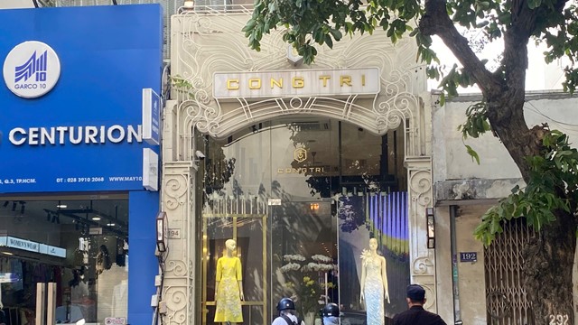 Showroom “đất vàng” của Công Trí đóng cửa sau thông tin bị bắt vì ma túy