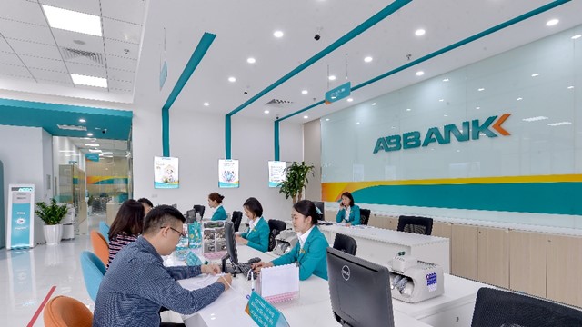 ABBank giảm lãi suất huy động trực tuyến, vẫn giữ ưu đãi đặc biệt 9,65%/năm