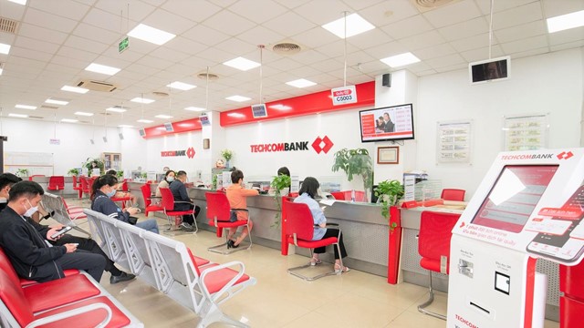 Gửi tiết kiệm lần đầu tại Techcombank được cộng thêm 0,5% lãi suất