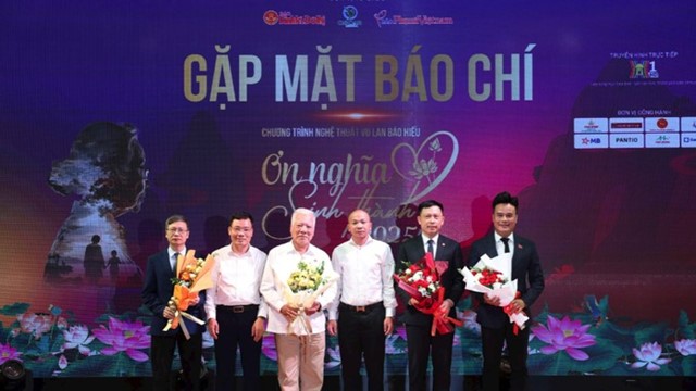 NSND Lê Chức: “Ơn nghĩa sinh thành” không chỉ là nghệ thuật, mà là kết tinh của lòng biết ơn”