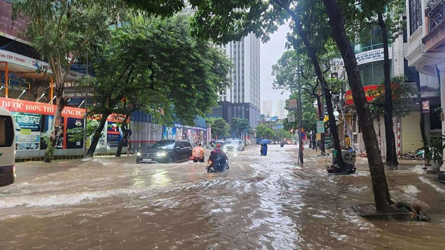 Danh sách các tuyến phố có nguy cơ ngập úng ở Hà Nội sau mưa lớn kéo dài