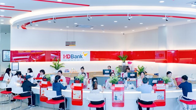 HDBank nâng lãi suất tiết kiệm lên hơn 6%/năm, kỳ hạn ngắn vượt mốc 4%