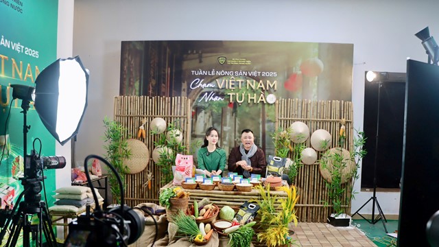 6 tấn gạo “bay vèo” trên sóng Tiktok trong tuần lễ Nông sản Việt